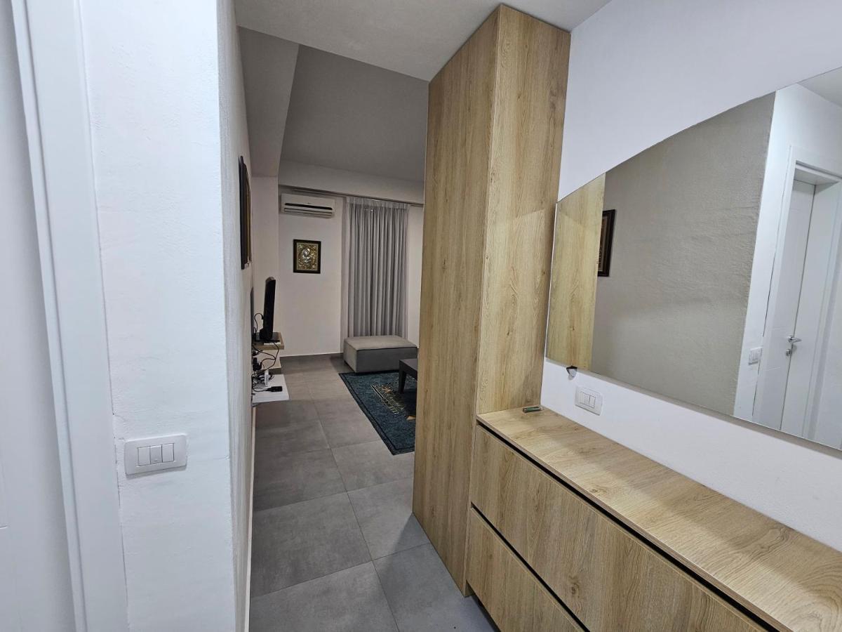 Daily Apartment In Center Tirana Buitenkant foto